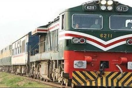 تمام مسافر ٹرینیں آج بند کرنے کا فیصلہ
