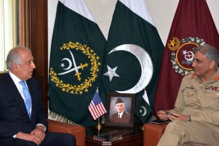 زلمے کی آرمی چیف سے ملاقات، افغان امن عمل پر تبادلۂ خیال