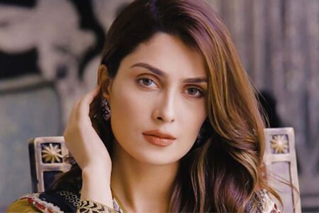 انسٹاگرام پر عائزہ خان کے فالوورز کی تعداد 90 لاکھ ہوگئی