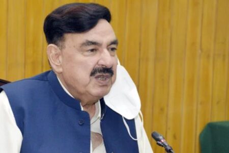وزیر داخلہ شیخ رشید کا سیف سٹی ہیڈ کوارٹرز کا دورہ