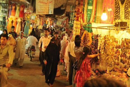 کمشنر کراچی کی مارکیٹیں ساڑھے 8 بجے بند کرانے کی ہدایت