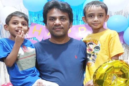 ہاکس بے ساحل پر میل نرس کی دو بچوں کے ساتھ خودکشی کی کوشش