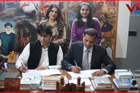 وائس آف سندھ اور چغتائی لیب کے درمیان صحت سے متعلق ایم او یو پر دستخط