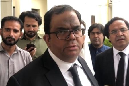 بانی پی ٹی آئی کے وکیل فیصل چوہدری اڈیالہ جیل کے باہر سے گرفتار